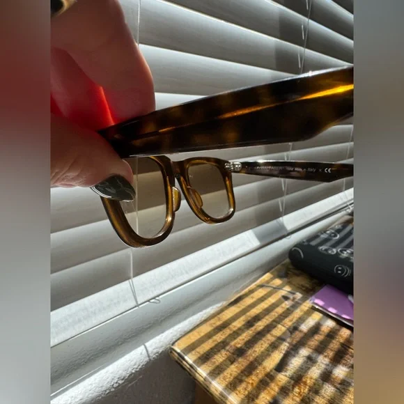 •Ray Ban Sunglasses•